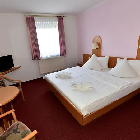 Schwesinger Bed & Breakfast *